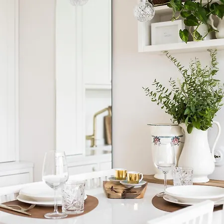 Hans Hubert Apartment *