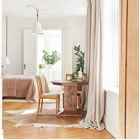 Hans Hubert شقة *