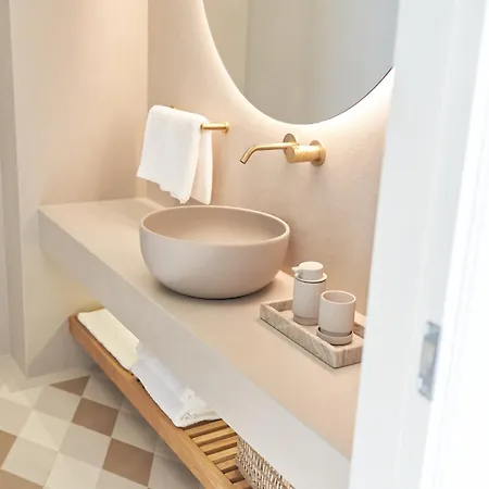 Hans Hubert Apartment
