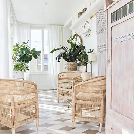 Hans Hubert Apartment